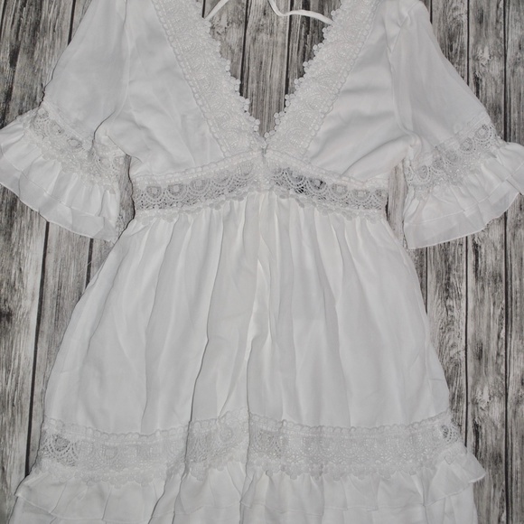 Parisian Works Dresses & Skirts - *New Beautiful Parisian White Dress with lace trim